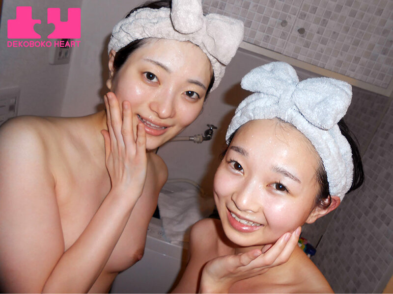 介護士ちゃんに恋した私 久しぶりに一目惚れをして勇気を出して2人きりの時にキスしたら優しくキスを返してくれて…一緒にゴハンを作ってお風呂に入って身体を重ね合った同棲レズタイム 中城葵 望月つぼみ 背徳スリルを味わう！