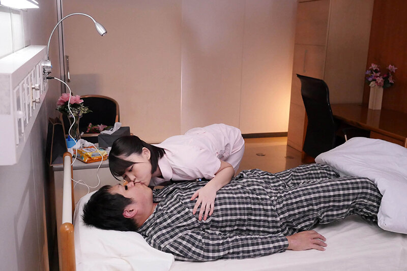 勃起したままの男を一切動かさないS字尻振り騎乗位介助で骨抜きにする美尻ナース 年下患者を手玉に取る白尻看護師 濃厚セックス♡
