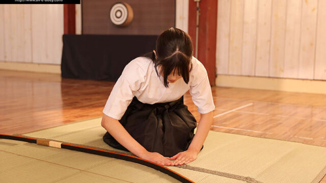 第3●回全国高等学校弓道選●大会ベスト8 武道で得た肉体美ボディむき出しで心もカラダも全集中セックス 弓道女子（20） AVデビュー 浅風ゆい エロさMAXで最高！！！