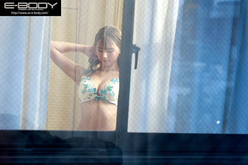 上京したばかりの僕が心も身体も沼った向かい部屋で毎日別の男とハメてるヤリマン巨乳ギャルとの一方通行な恋 清宮仁愛おすすめ作品！！ ebwh00219