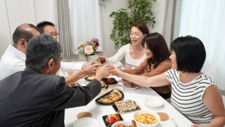 熟女同窓会！数十年振りに再会した同級生と甘い一夜を過ごす！ドラマ3選！ ひとときが天国ww