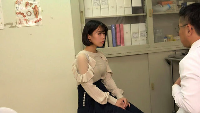 【婦人科悪徳医による内診台盗撮！！】～友人に勧められ来院、悪徳医師とは知らず胸を触られ、下半身を触られ、エロい器具で犯●れていく～ まっじでえっちなんだから…。