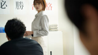 希島あいり マドンナラスト作品ー。 「生徒の皆には内緒だよ？」本番なしの人妻デリヘルで憧れの塾講師・あいりさんと遭遇…その日から、昼夜問わず時間を忘れて補習SEXに溺れています…。 エロさMAXで最高！！！