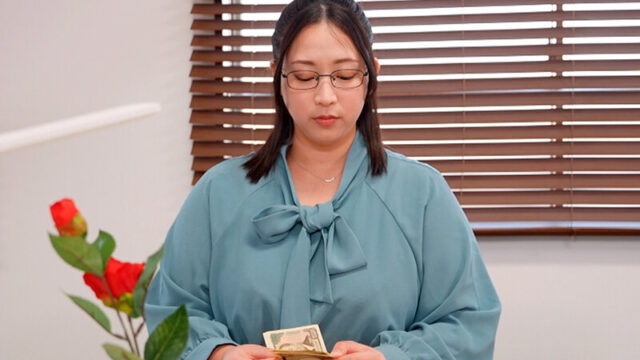 会社の地味子をみんなで●す。豊満アクメ遊戯。昼休みに官能小説を読んでいた経理の女をマワしたら思った通りのむっつりスケベなド変態でした。 藤沢麗央もうたまらんｗ